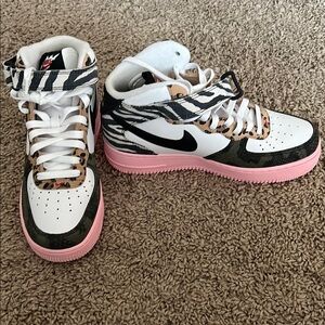 Nike Women’s Zebra Print Sneakers - Pink and White (Size 8.5)